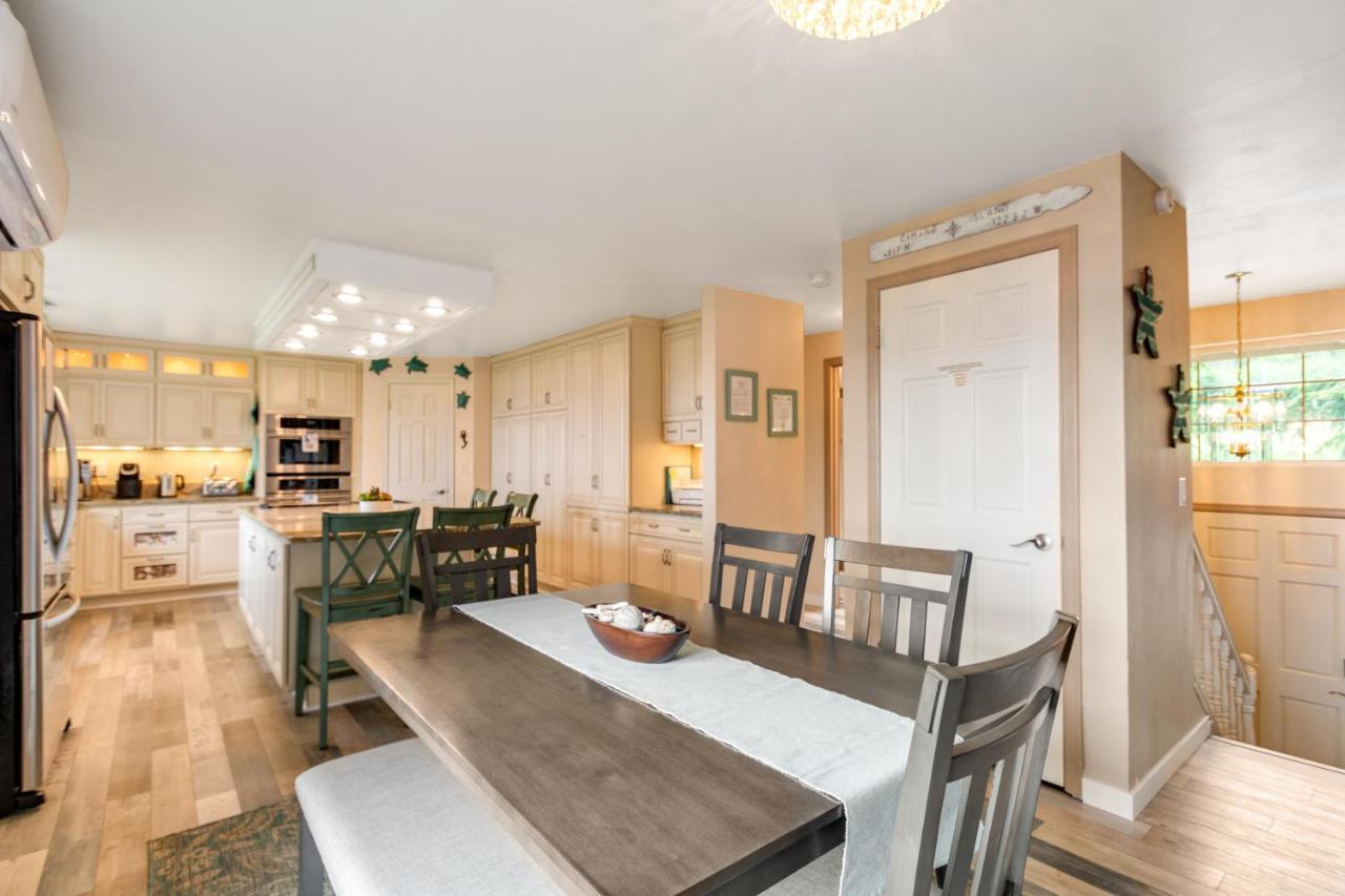 Driftwood Hideaway Villa Camano Bagian luar foto